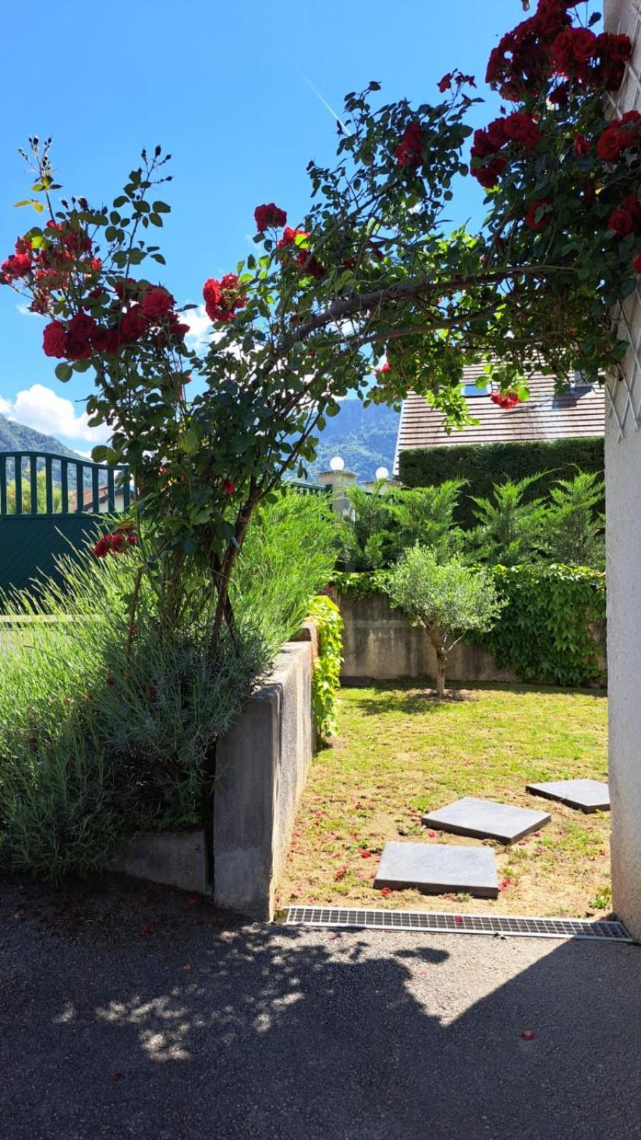 Chez Patrick Et Dominique Apartman Saint-Pierre-en-Faucigny Kültér fotó