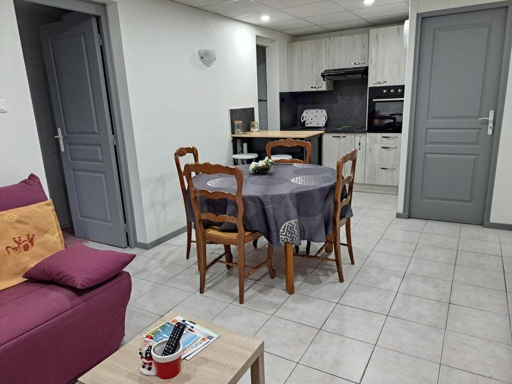 Chez Patrick Et Dominique Apartman Saint-Pierre-en-Faucigny Kültér fotó
