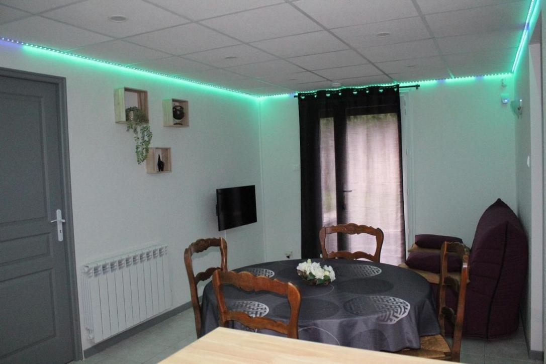 Chez Patrick Et Dominique Apartman Saint-Pierre-en-Faucigny Kültér fotó